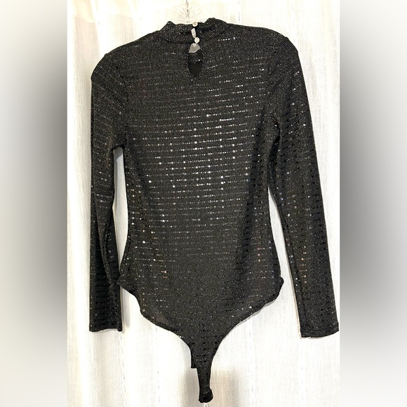 Iris, shimmering body suit with snap crotch and mock turtleneck. Sz M - Picture 10 of 12